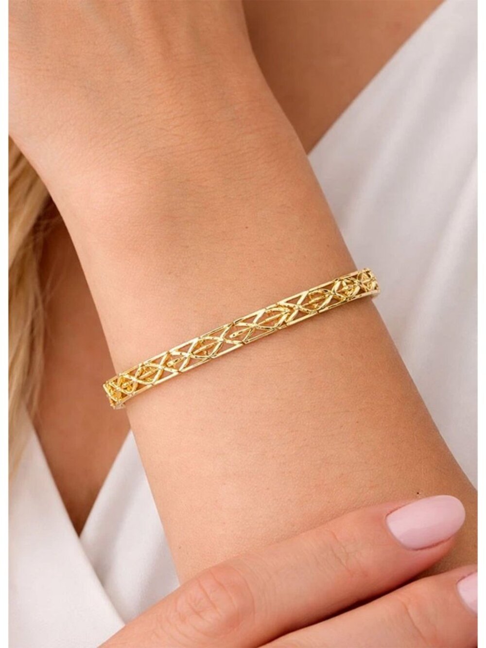 Diamond Cut Style SOLID Bracelet SOLID 10k Yellow Gold - Picture 5 of 6